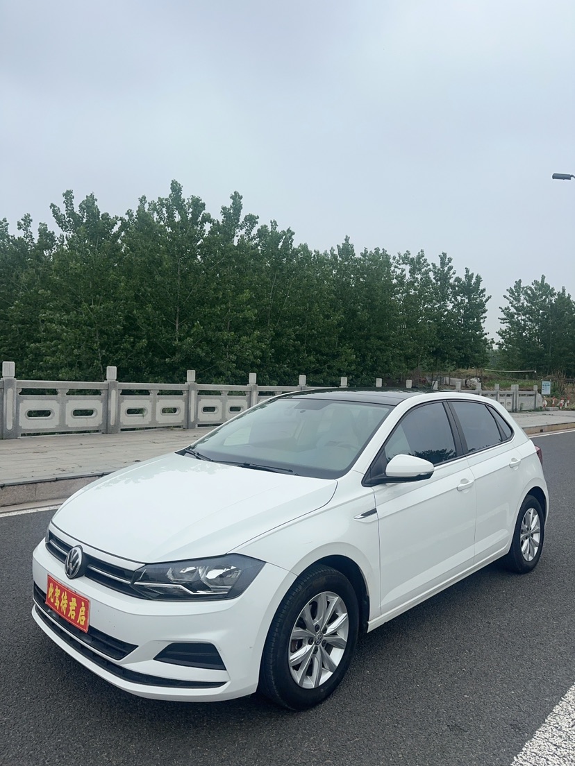 Volkswagen Polo 2021 car image 