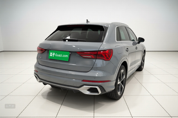 Audi Q3 2025 car image #7