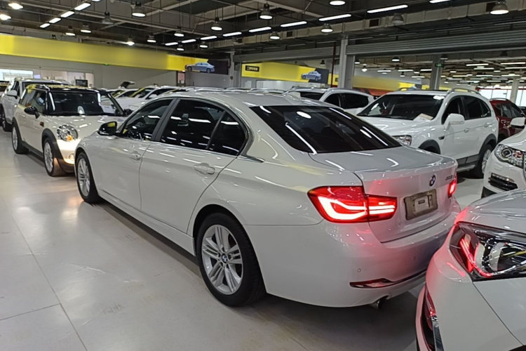 BMW 3 Series 2016 #5 BMW 3 Series 2016 car image #5