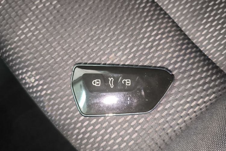 Volkswagen Golf 2023 #14 Volkswagen Golf 2023 car image #14