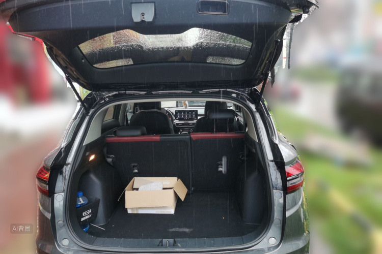 GEELY Coolray 2022 immagine di auto #21