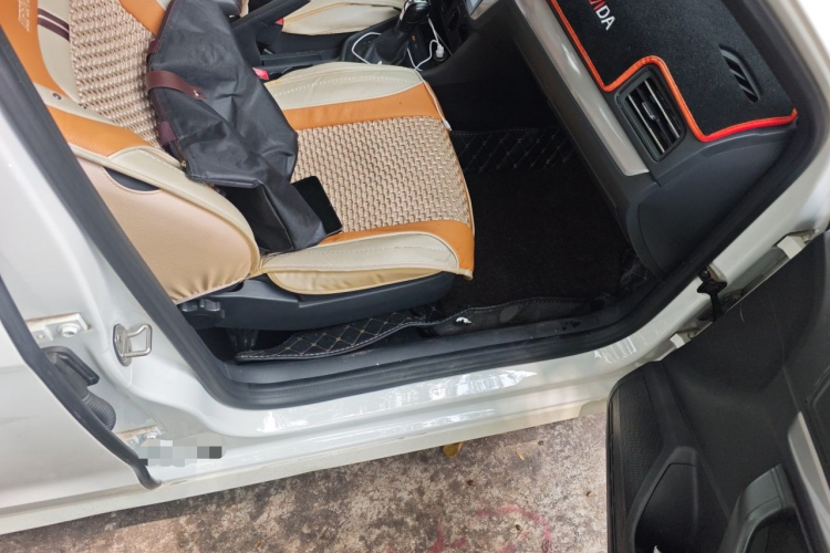 Volkswagen Lavida 2020 car image #23