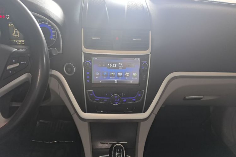 GEELY Emgrand 2015 #13 GEELY Emgrand 2015 car image #13
