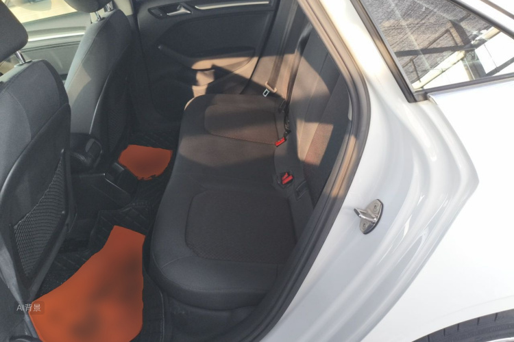 Audi A3 2018 car image #19
