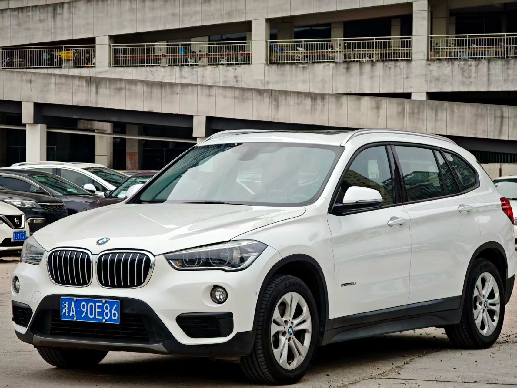 BMW X1 2017 car image 
