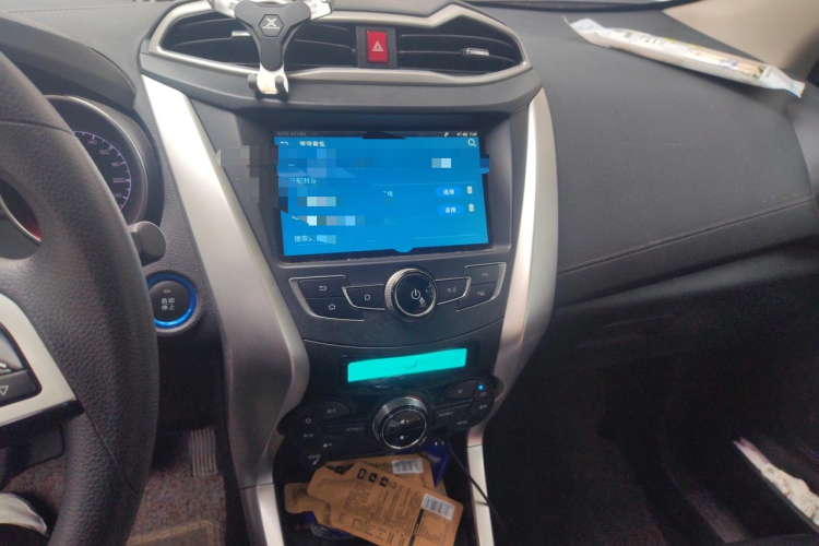 BYD Yuan New Energy 2019 imagen de coche #13