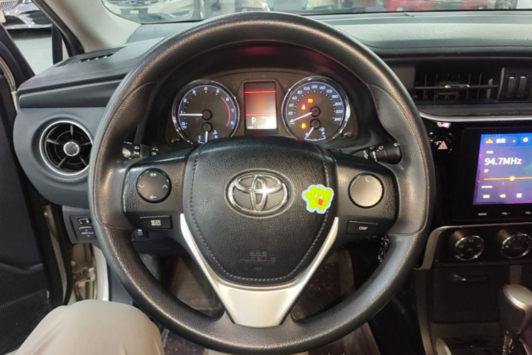 Toyota Corolla 2019 #11 Toyota Corolla 2019 car image #11