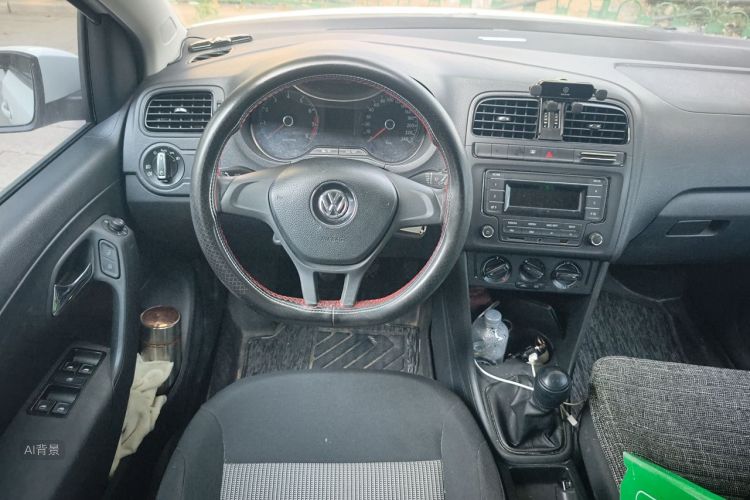 Volkswagen Polo 2015 #12 Volkswagen Polo 2015 car image #12