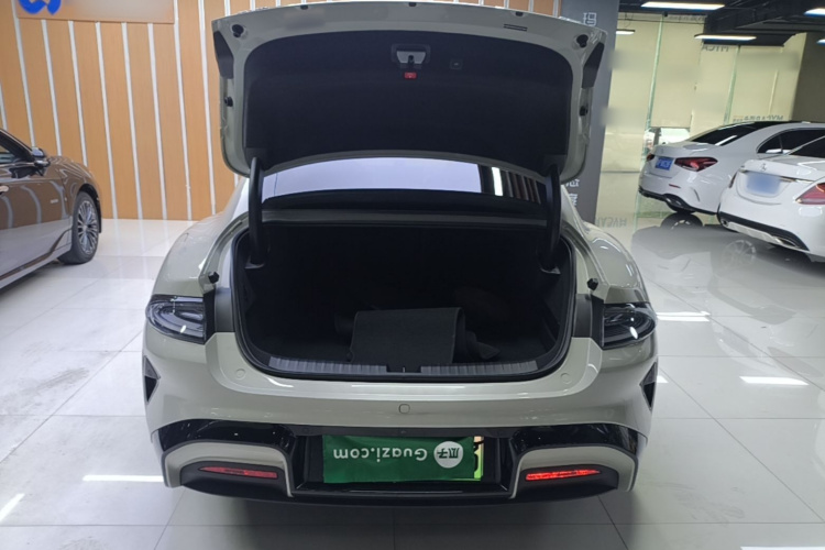 MI SU7 2025 car image #19