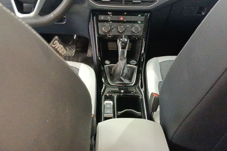 Volkswagen Tharu 2024 #14 Volkswagen Tharu 2024 immagine di auto #14