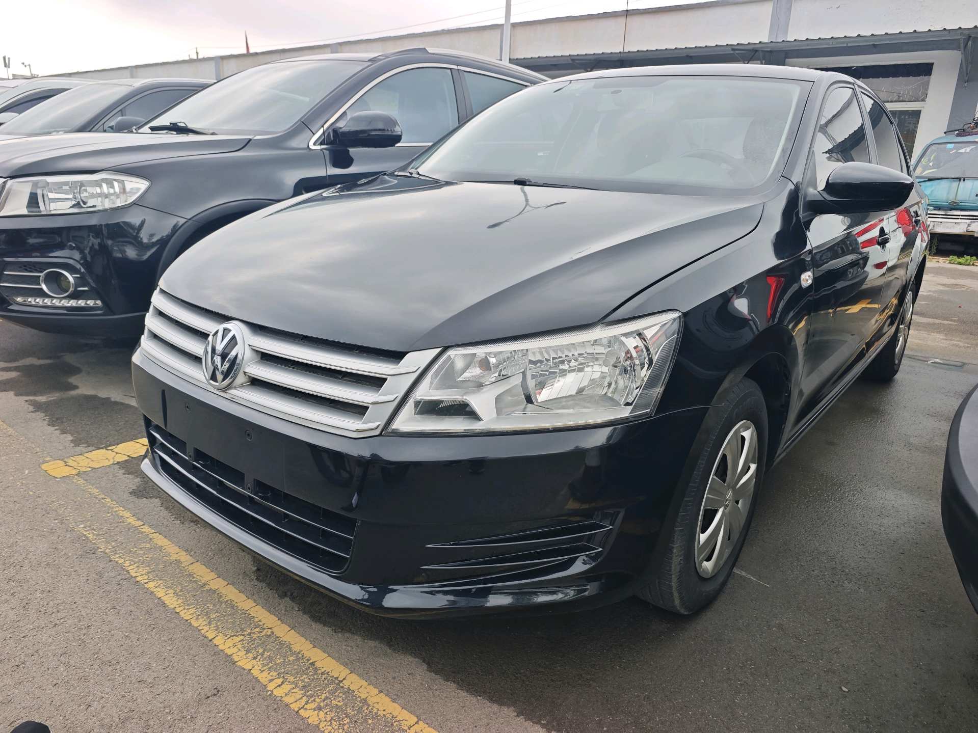 Volkswagen Santana 2016 car image 