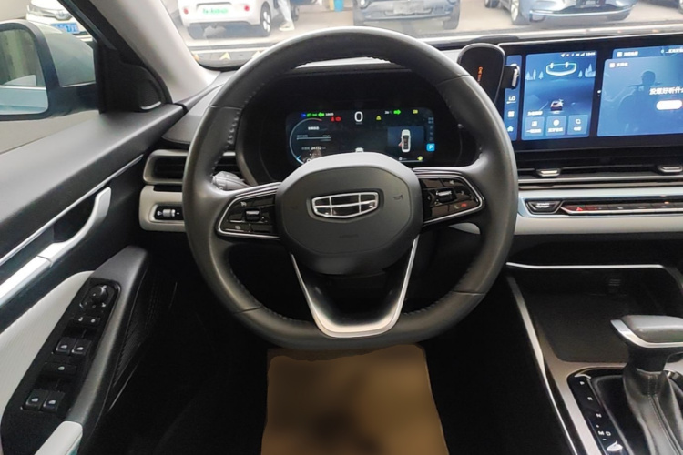 GEELY Emgrand 2023 car image #11