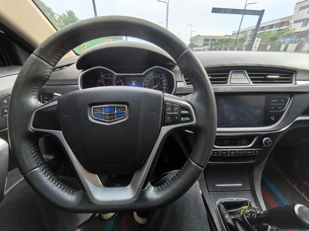 GEELY Emgrand 2017 #14 GEELY Emgrand 2017 car image #14