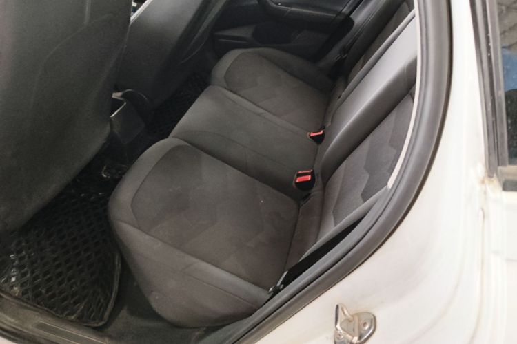 Volkswagen Polo 2023 car image #17