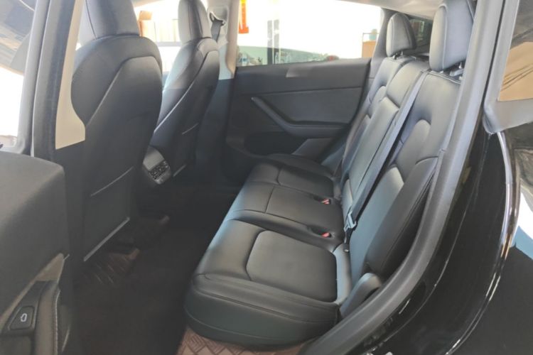 Tesla Model Y 2022 #17 Tesla Model Y 2022 car image #17