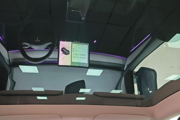 Tesla Model Y 2024 #18 Tesla Model Y 2024 car image #18