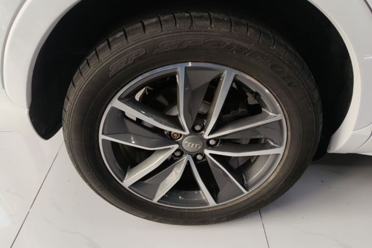 Audi Q3 2019 #10 Audi Q3 2019 car image #10