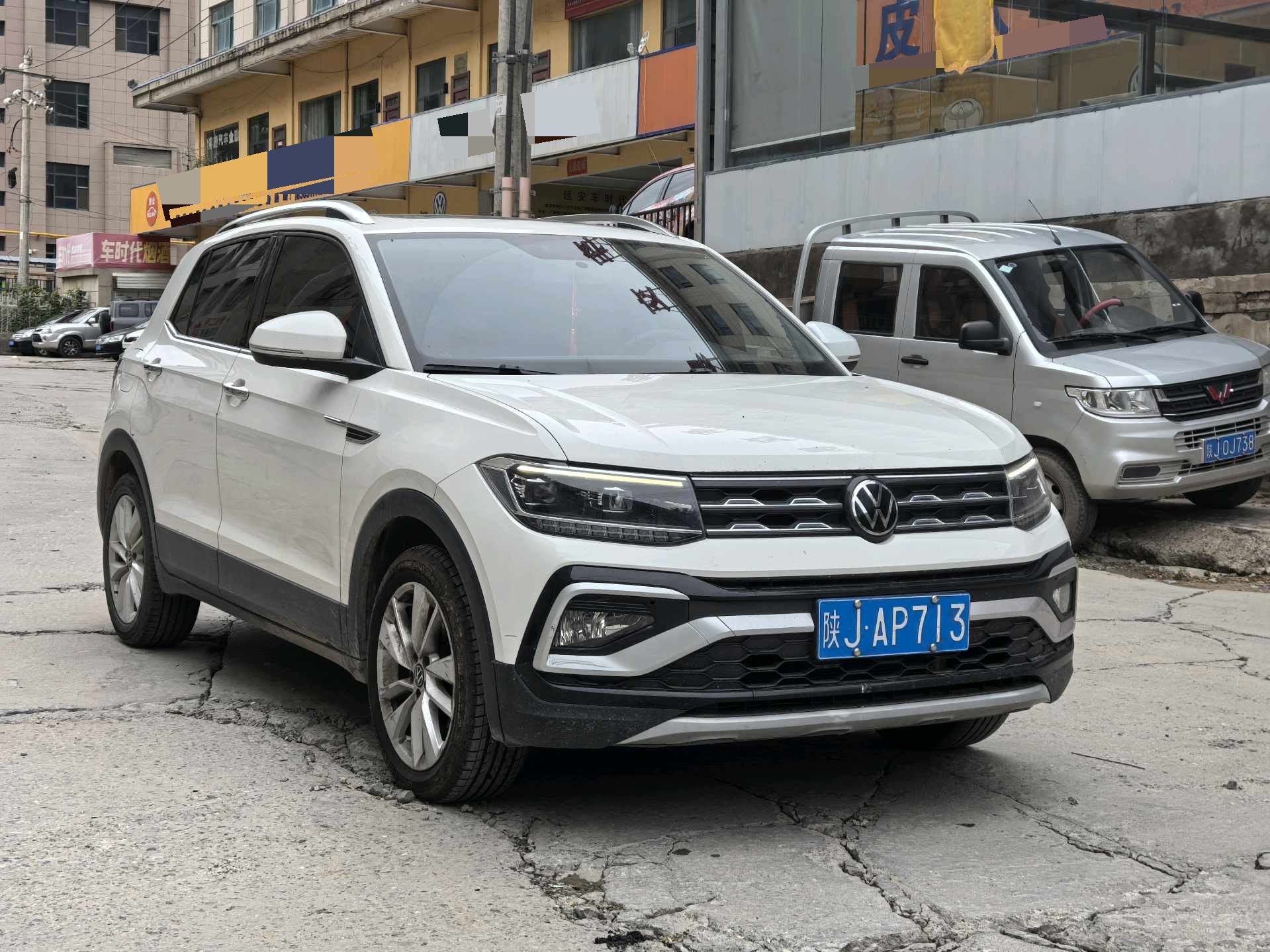 Volkswagen T-Cross 2022 immagine di auto #3
