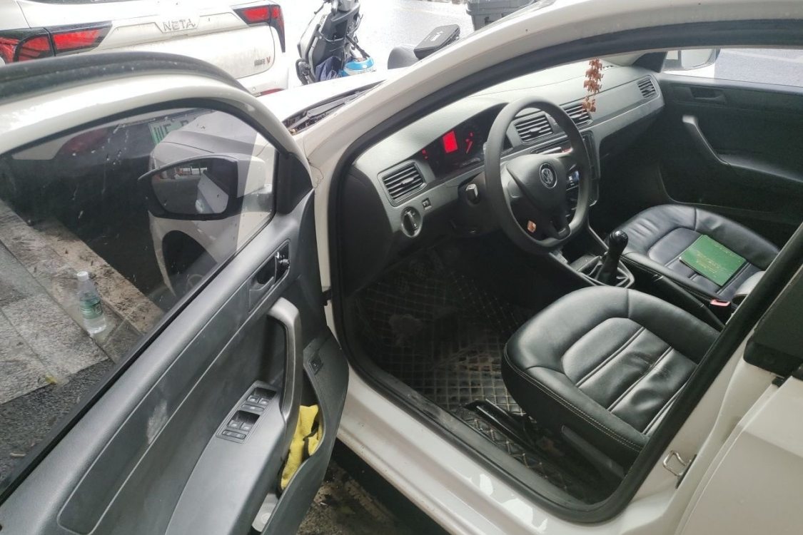 Volkswagen Santana 2018 car image #23