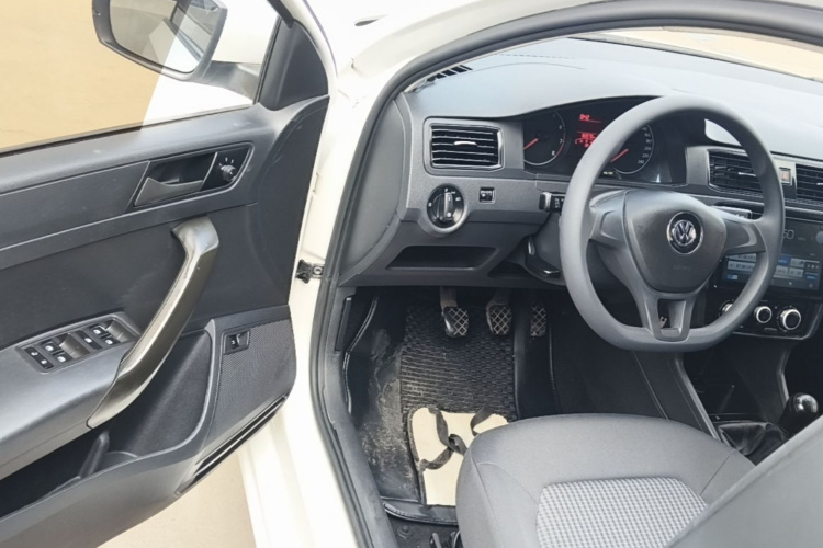 Volkswagen Santana 2018 #16 Volkswagen Santana 2018 car image #16