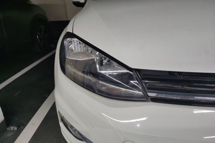 Volkswagen Golf 2019 car image #8