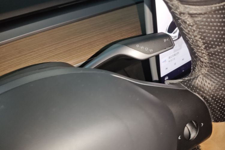 Tesla Model 3 2023 car image #14