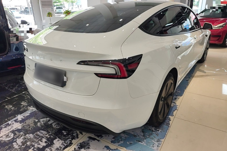 Tesla Model 3 2024 #7 Tesla Model 3 2024 car image #7