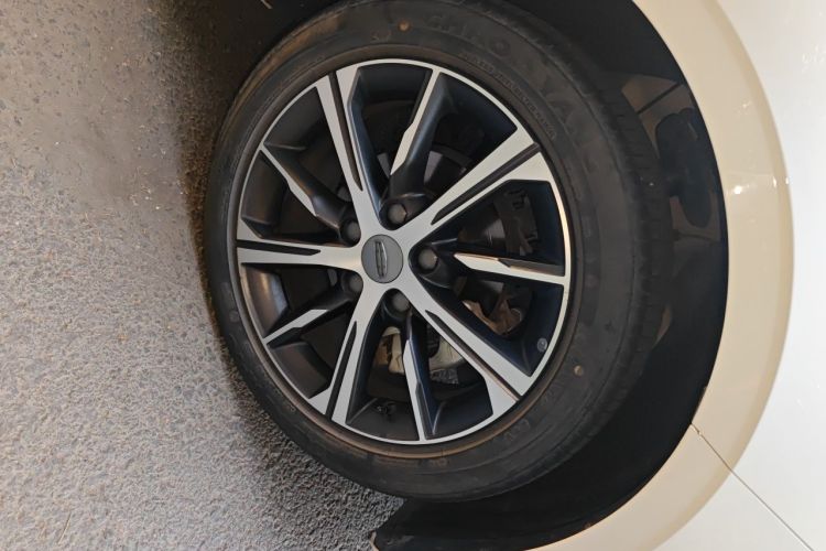 GEELY Emgrand 2022 #9 GEELY Emgrand 2022 car image #9