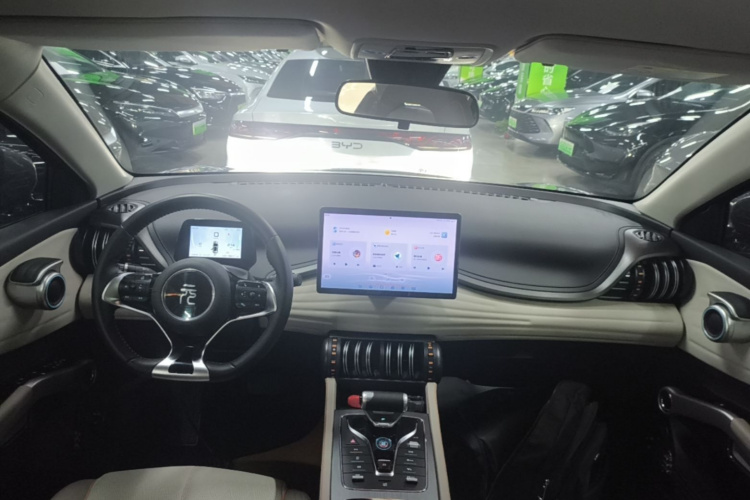 BYD Yuan Plus 2024 #10 BYD Yuan Plus 2024 صورة سيارة #10