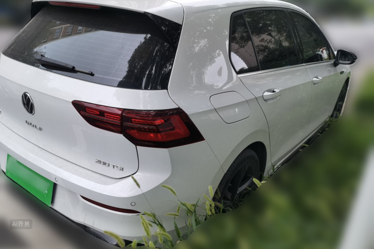 Volkswagen Golf 2022 car image #7