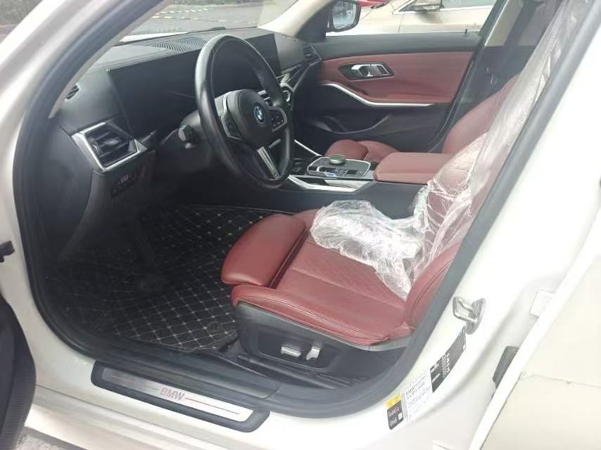 BMW i3 2022 car image #3