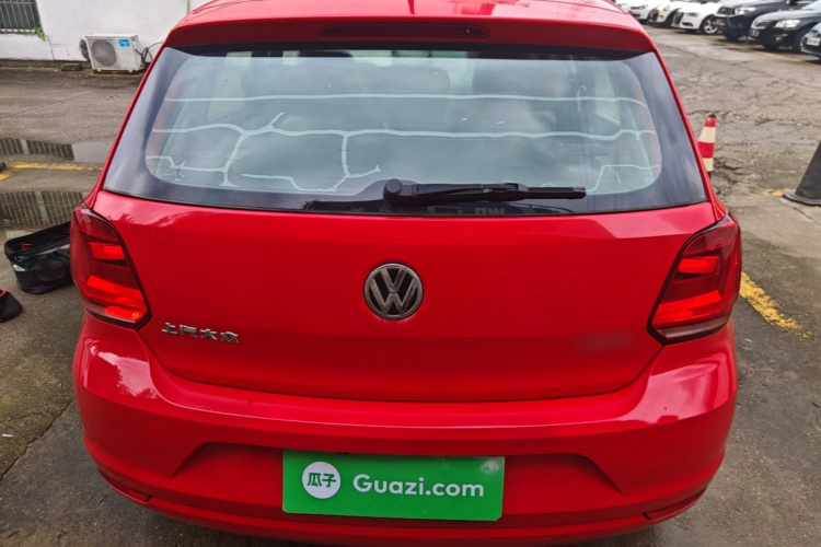 Volkswagen Polo 2017 car image #6