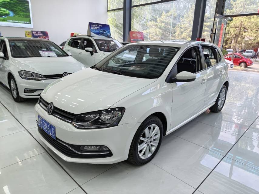 Volkswagen Polo 2017 Volkswagen Polo 2017 car image