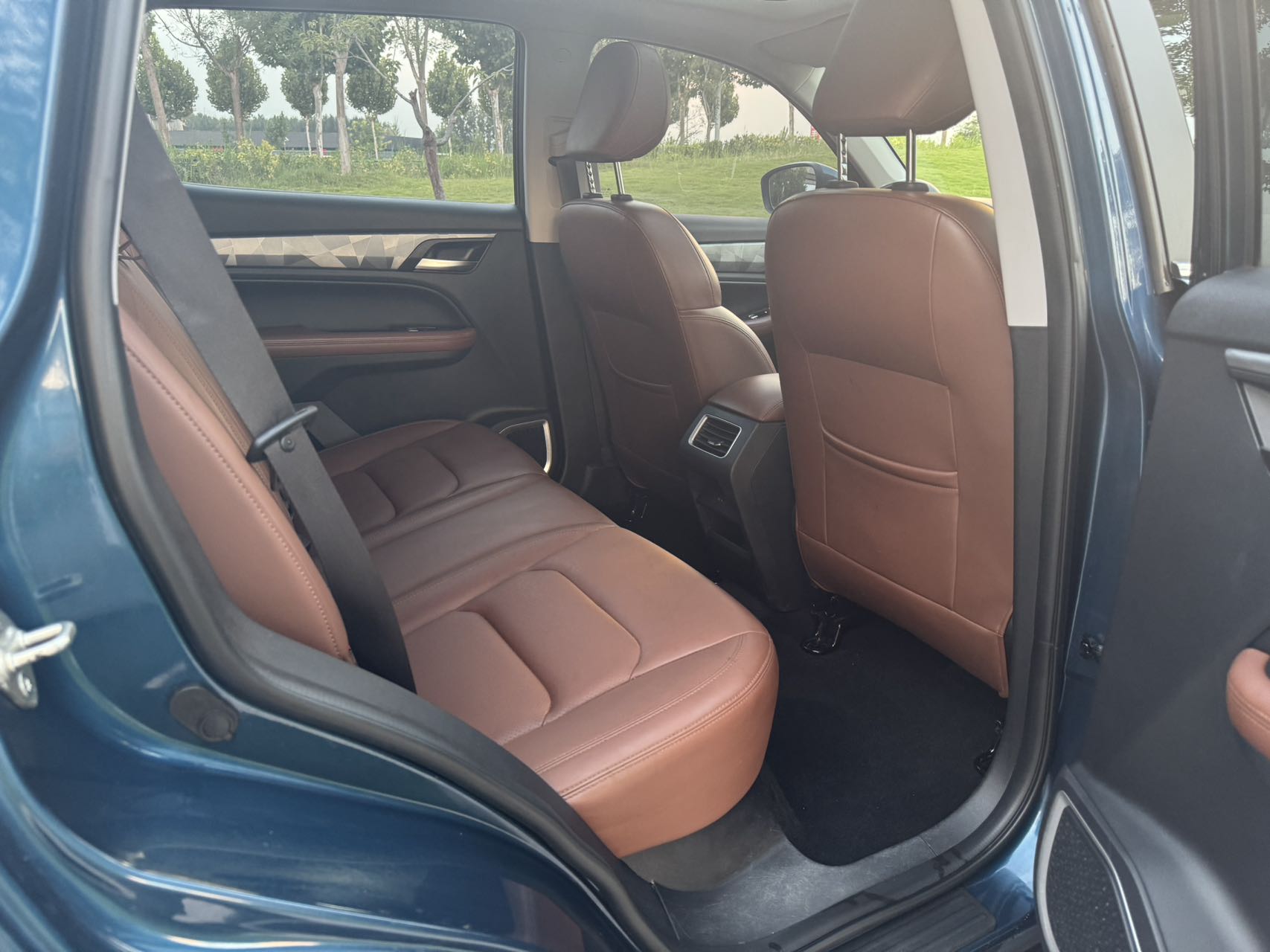 GEELY Vision X6 2022 car image #12