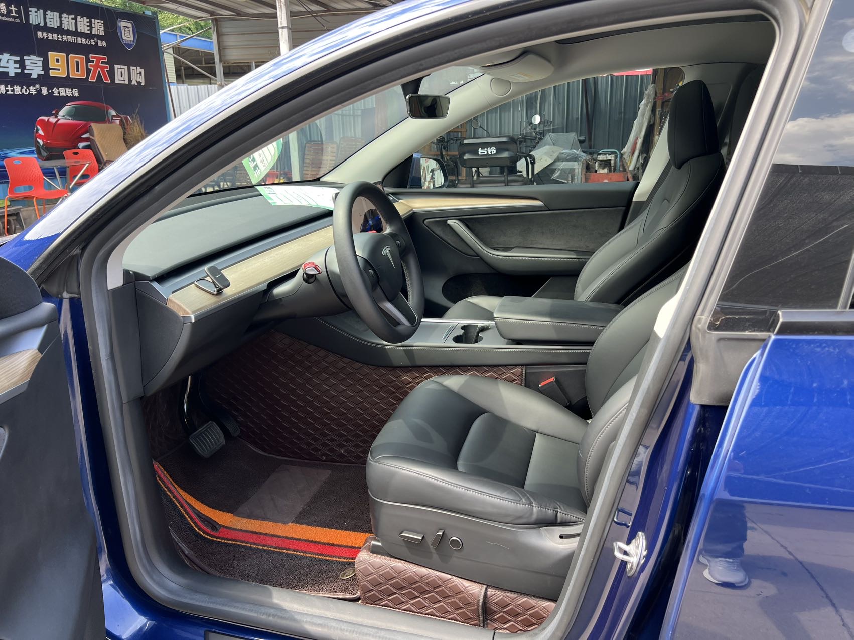 Tesla Model Y 2022 #4 Tesla Model Y 2022 car image #4