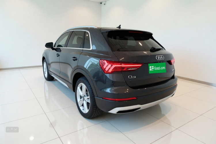 Audi Q3 2019 #5 Audi Q3 2019 car image #5