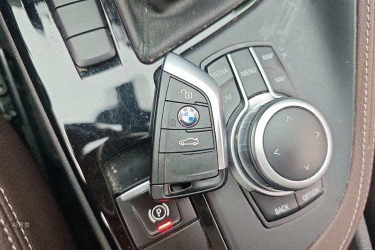 BMW X1 2020 car image #10