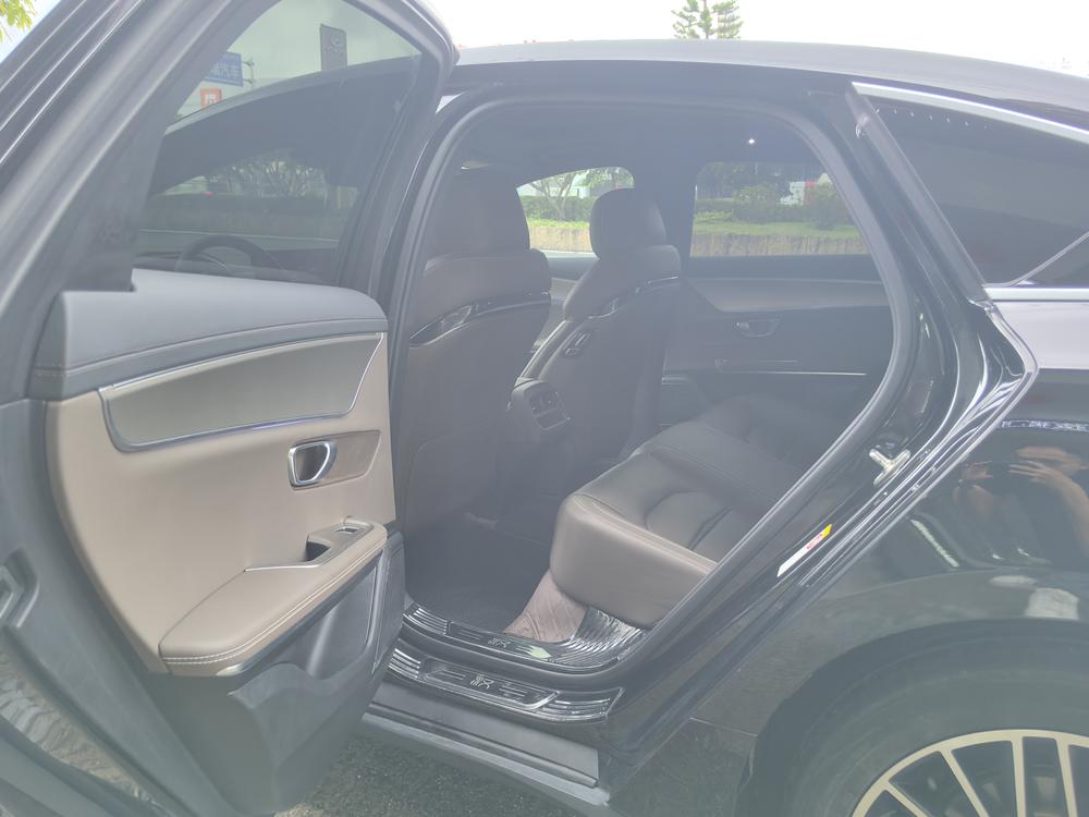 BYD Han 2022 car image #9