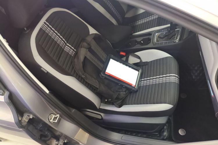 Volkswagen Bora 2024 car image #24