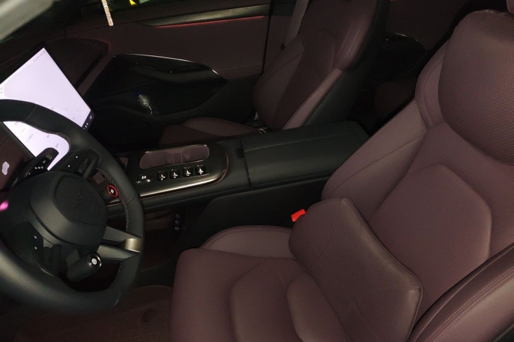 MI SU7 2025 car image #19