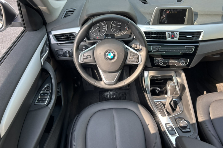 BMW X1 2017 immagine di auto #19