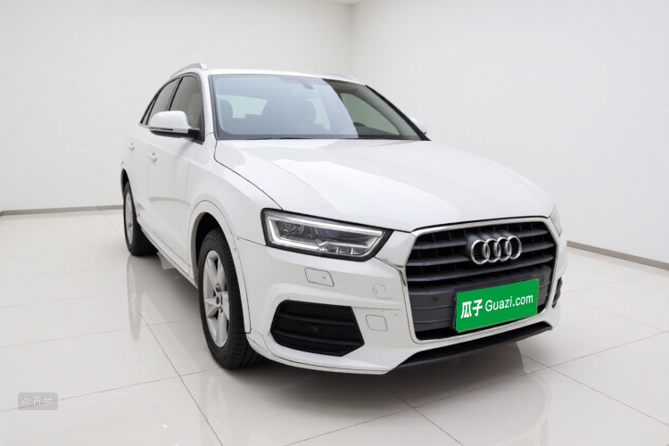 Audi Q3 2019 car image #4