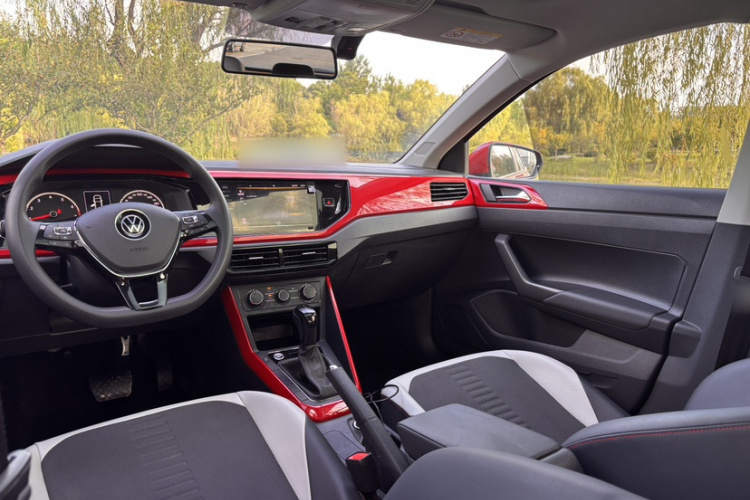 Volkswagen Polo 2021 car image #23