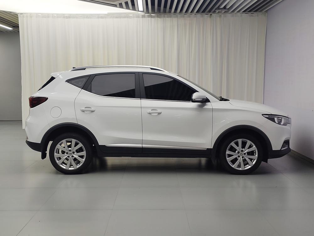 MG ZS 2017 #8 MG ZS 2017 car image #8