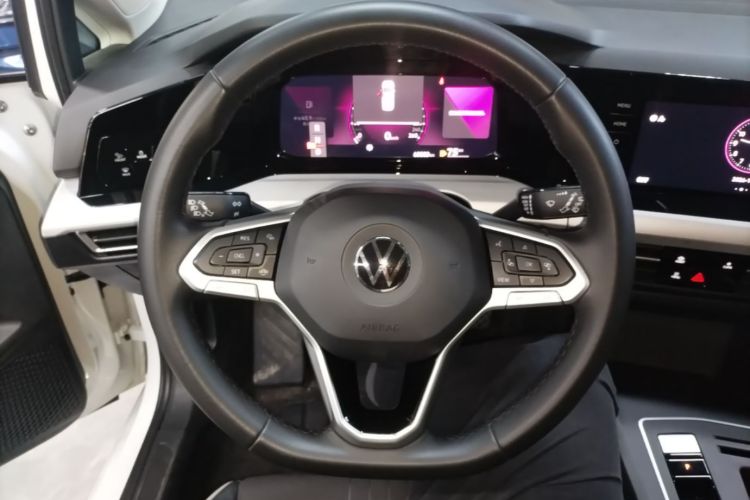 Volkswagen Golf 2023 #20 Volkswagen Golf 2023 car image #20