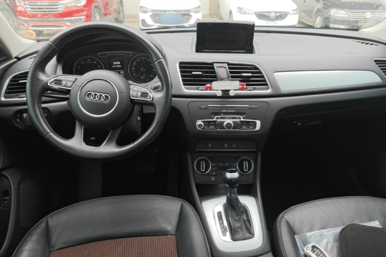 Audi Q3 2017 #10 Audi Q3 2017 car image #10