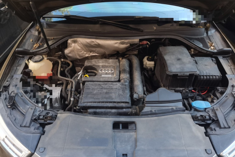 Audi Q3 2019 car image #18