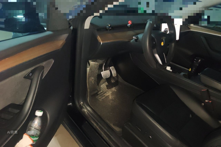 Tesla Model Y 2023 #18 Tesla Model Y 2023 car image #18