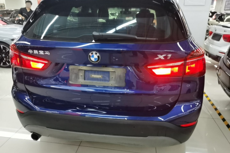 BMW X1 2017 #6 BMW X1 2017 car image #6