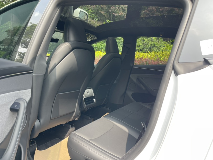 Tesla Model Y 2026 #7 Tesla Model Y 2026 car image #7